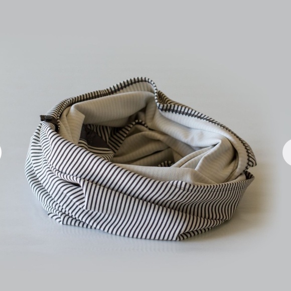 lululemon athletica Accessories - Lululemon *Bundle of 2* Vinyasa Scarf Angel Wing Soot Hyperstripe & Mauve 1 Size